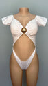 Monokini Blanco Perlado con Detalle de Concha Dorada